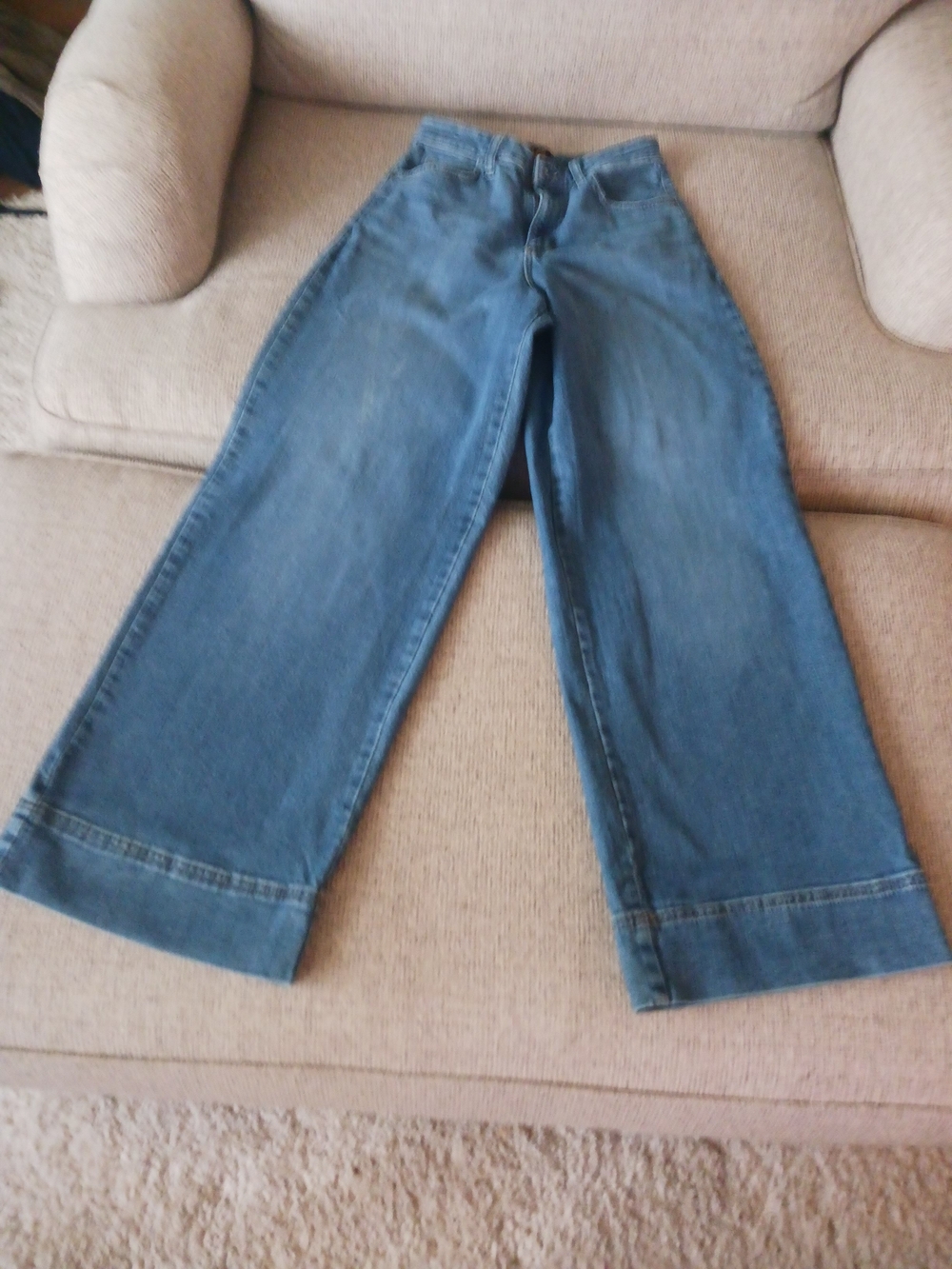 Lee Wide-Leg Flare Jeans in Medium Blue